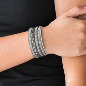 ❤️‍🔥5/$25❤️‍🔥 Really Rock Band White Bracelet